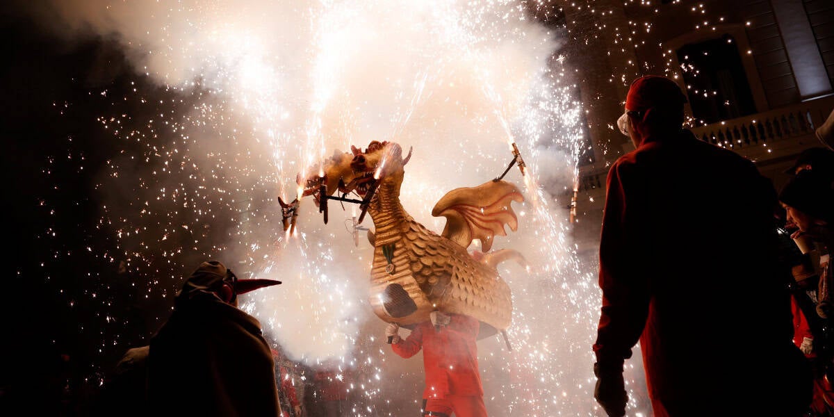 Un moment del Cebafoc 2025, festival del foc i la percussió que es fa cada any a Sabadell. Autor: D.Jiménez.