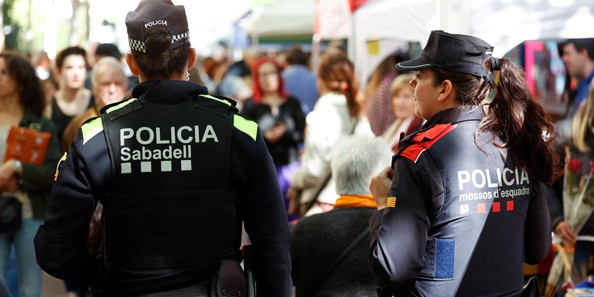 Dispositiu policial conjunt per Sant Jordi. Autor: D.Jiménez. 