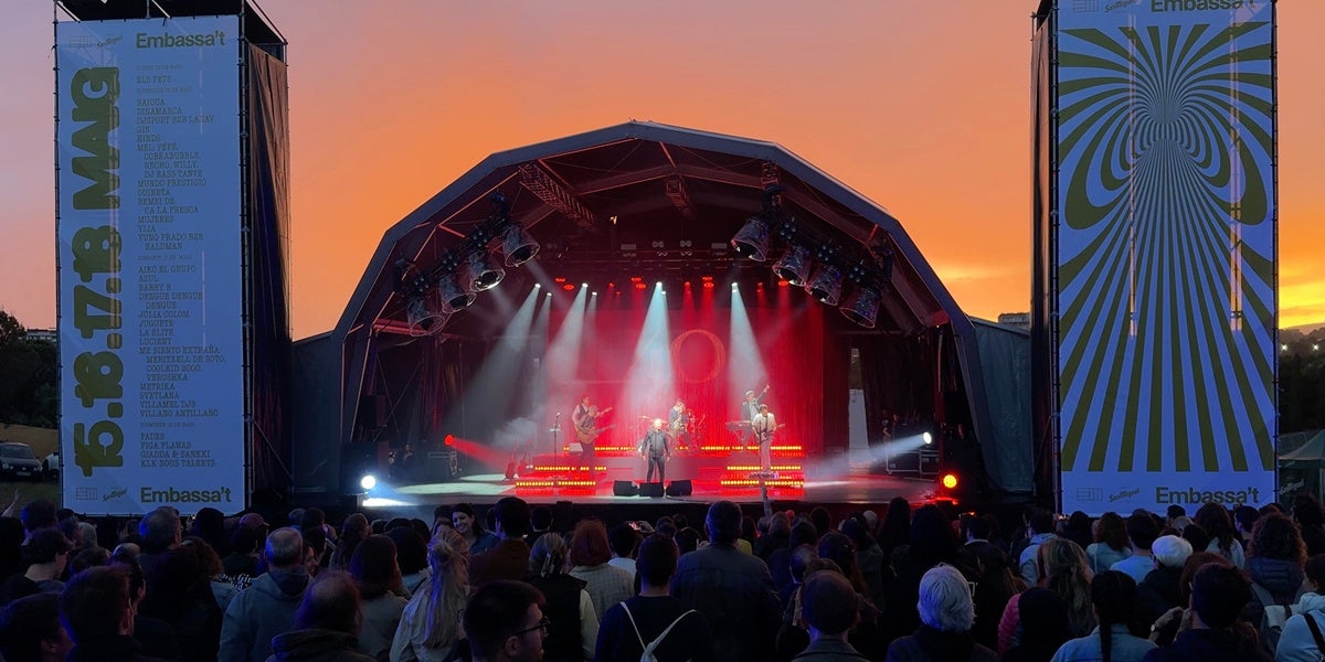 L'escenari de l'Embassa't, al Parc de Catalunya, en el concert d'Els Pets. Autor: ACN.
