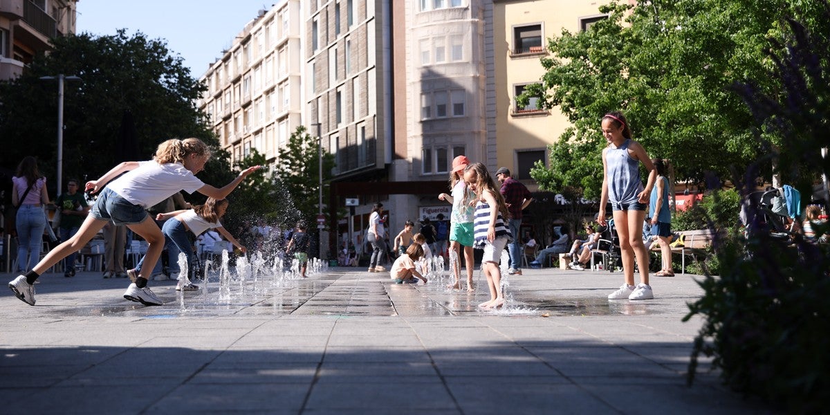 Foto portada: les noves fonts del Passeig de la plaça Major. Autor: D.Jiménez.