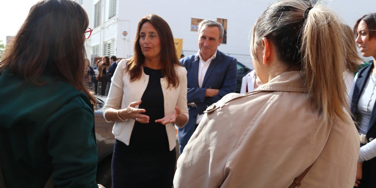 Un moment de la visita a l'escola Pau Casals. Autor: ACN.