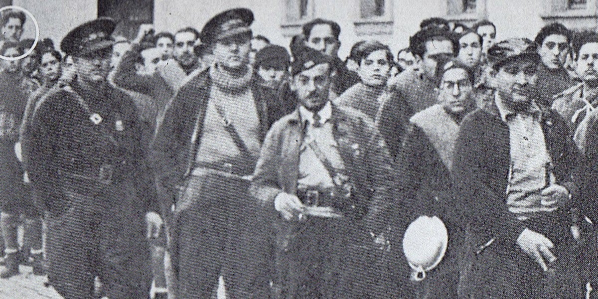 Membres de la 29 Divisió, George Orwell al final rodejat amb un cercle.