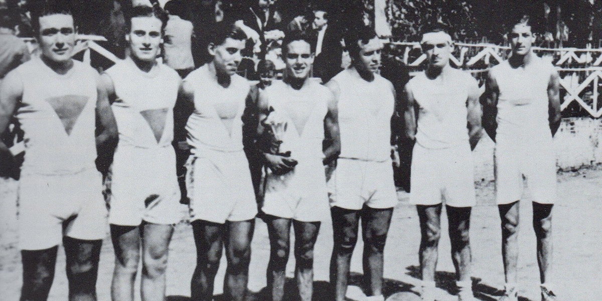 Equip del Juventus. De dreta a esquerra: Novas, Comabella, Espop, Armengol, Morral, Massagué i Barquet.