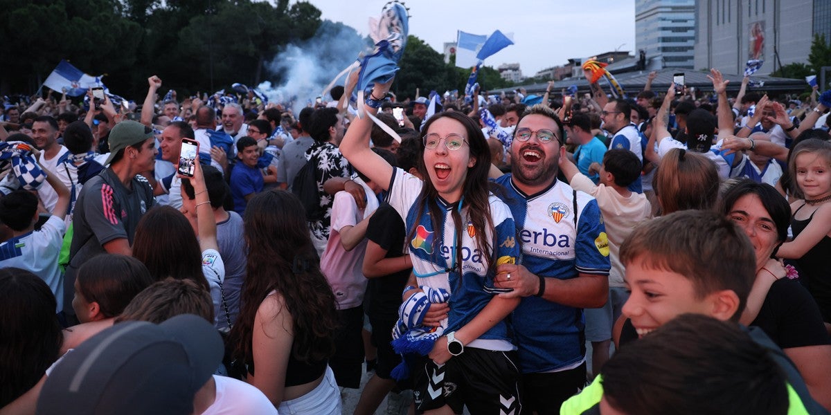 L'afició, celebrant l'ascens. Autor: D.Jiménez. 