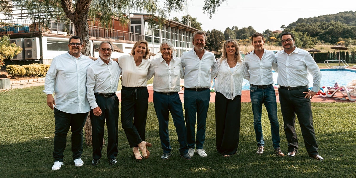 Foto de portada: el nou equip directiu del Cercle Sabadellès, amb en Josep Lluís Llusià. Cedida