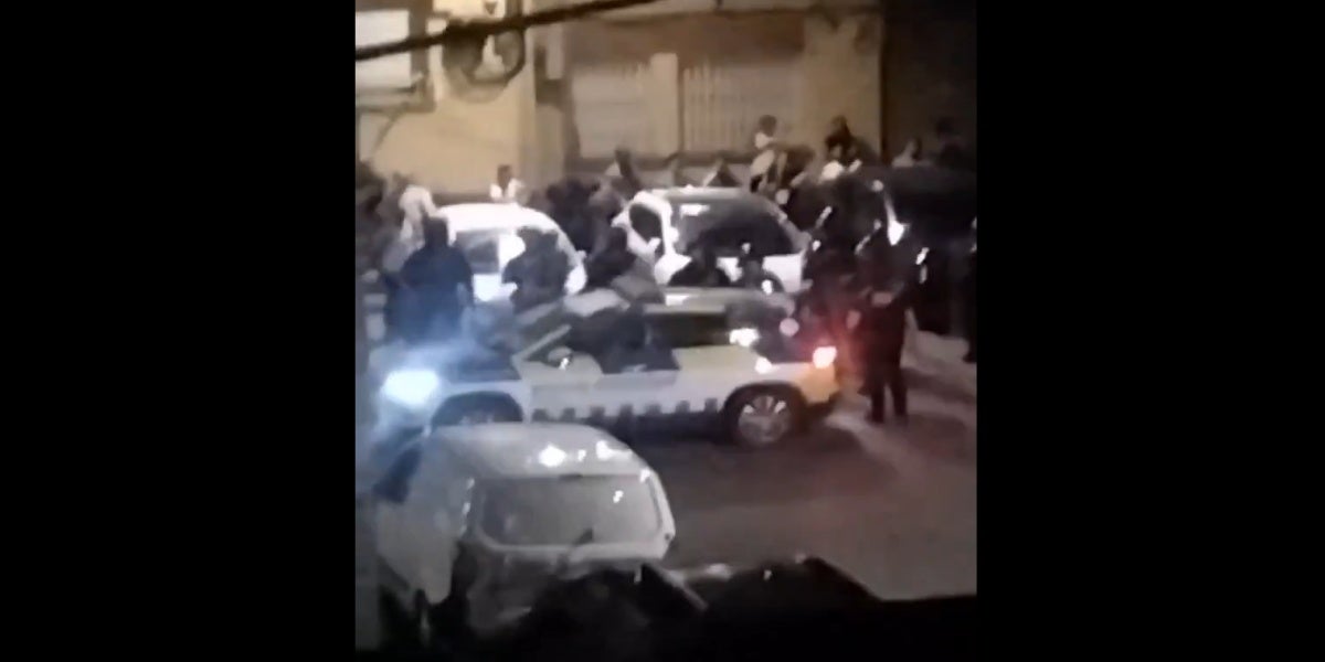 Concentració a Les Termes, dimecres. El primer dia dels aldarulls. 