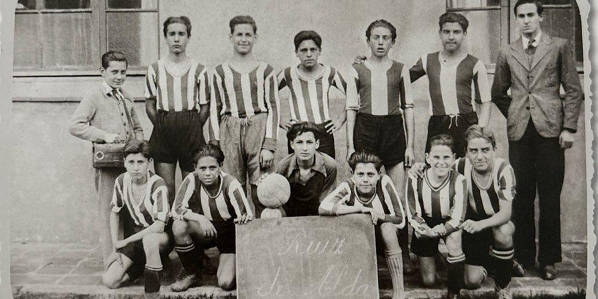 Equip de futbol dels Maristes l'any 1940