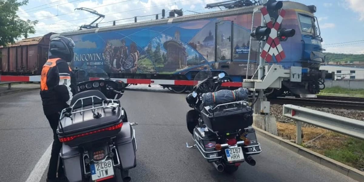 Durant el viatge. Foto de portada: la moto de Jaume Marco, durant el viatge. @jaumemp1960, via Instagram