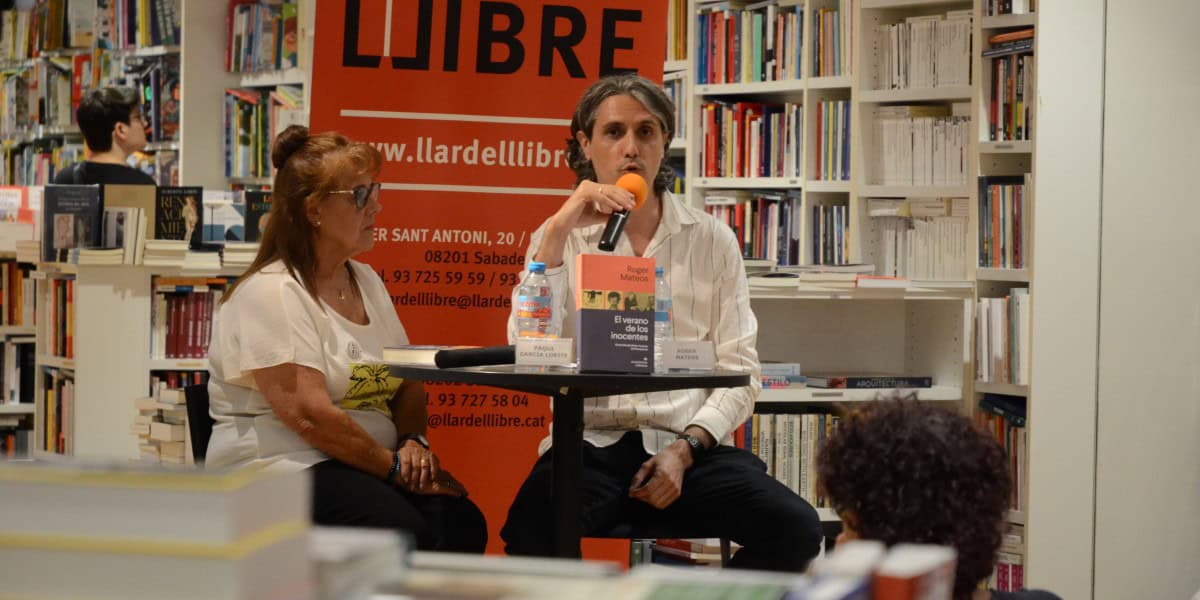Roger Mateos i Paqui Lorite, a la presentació del llibre 'El verano de los inocentes'. Autor: Jordi M.