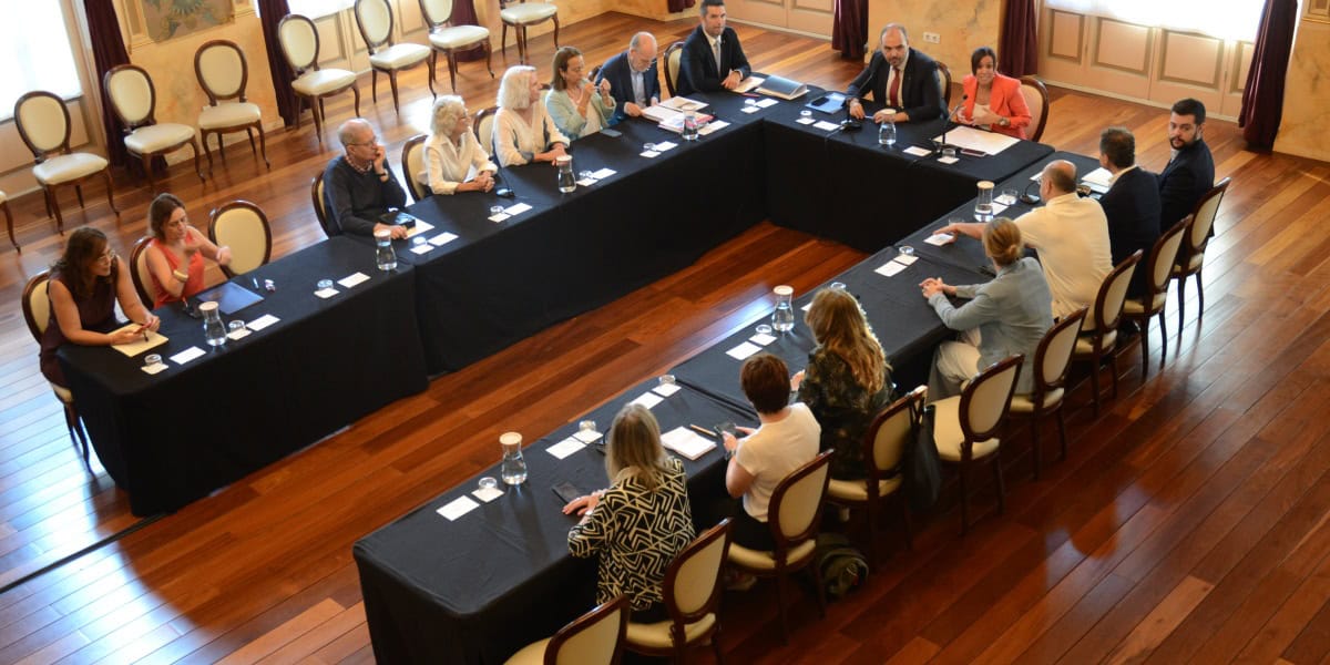 Trobada amb el conseller Dalmau, aquest divendres al Principal. Autor: J.d.A.