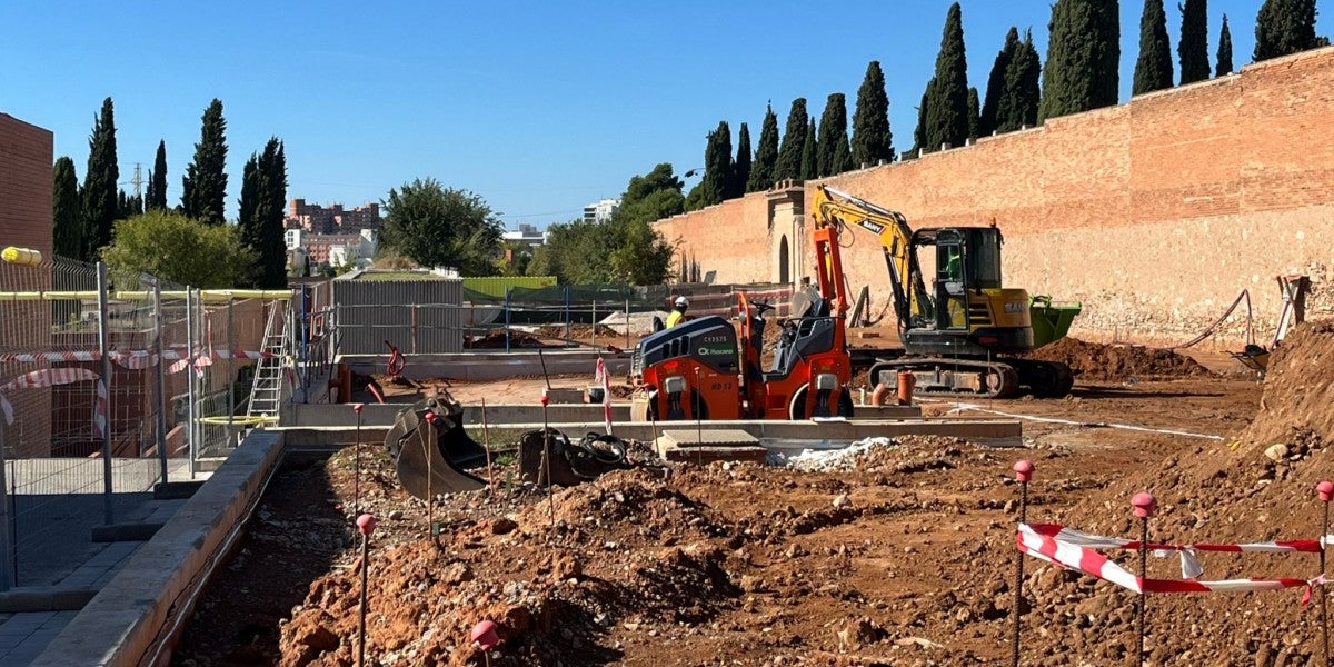 Obres al cementiri. Autor: Jordi M