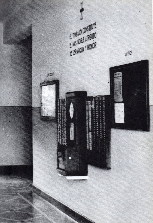 Rellotge per a fitxar de SA Marcet als anys 50. Carlos Pérez de Rozas/AHS.