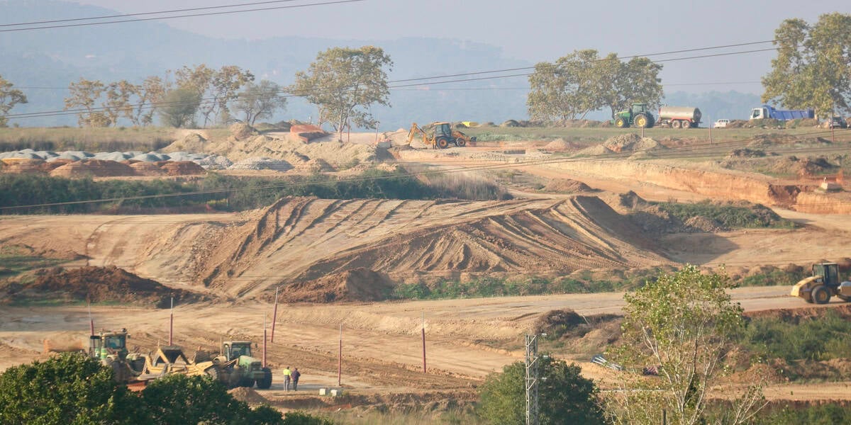 Obres d'urbanització a l'entorn de la futura residència del Parc de l'Alba. Autor: ACN.