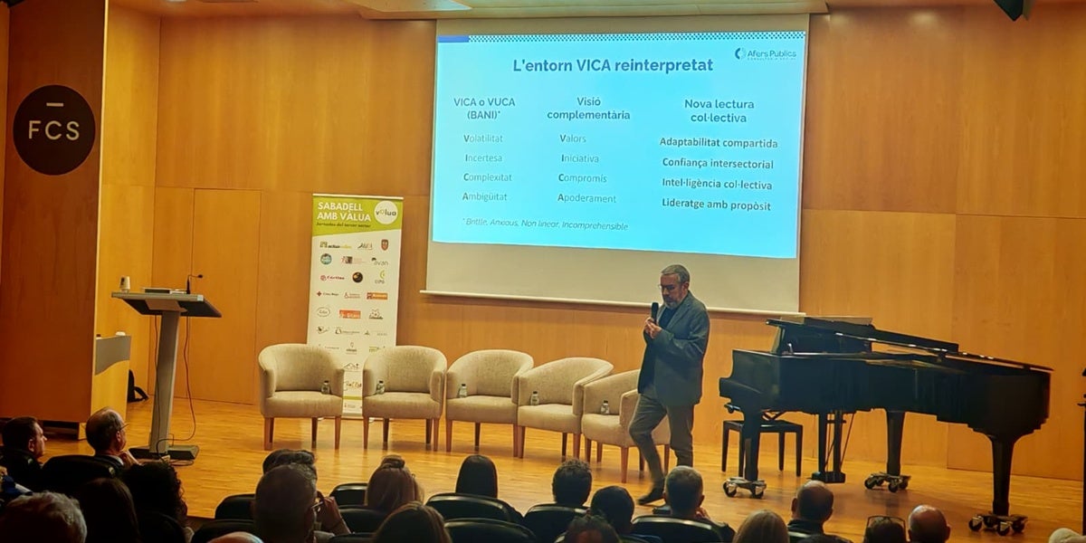 Joan Segarra, durant la seva ponència. Autor: Albert P