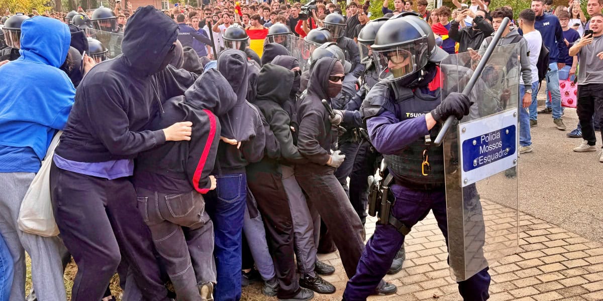 Incidents a la UAB per l'assistència de l'agitador ultra Vito Quiles. Autor: ACN.