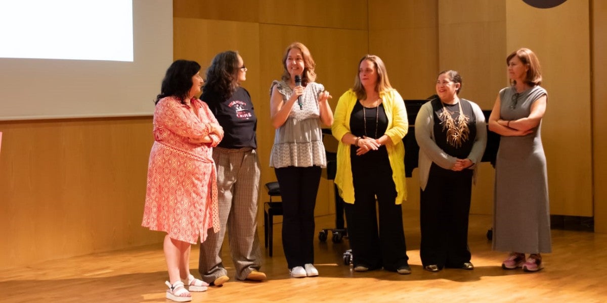 Un moment de l'acte, amb emprenedores de Teixint Sabadell. Autor: Xavi Cano.