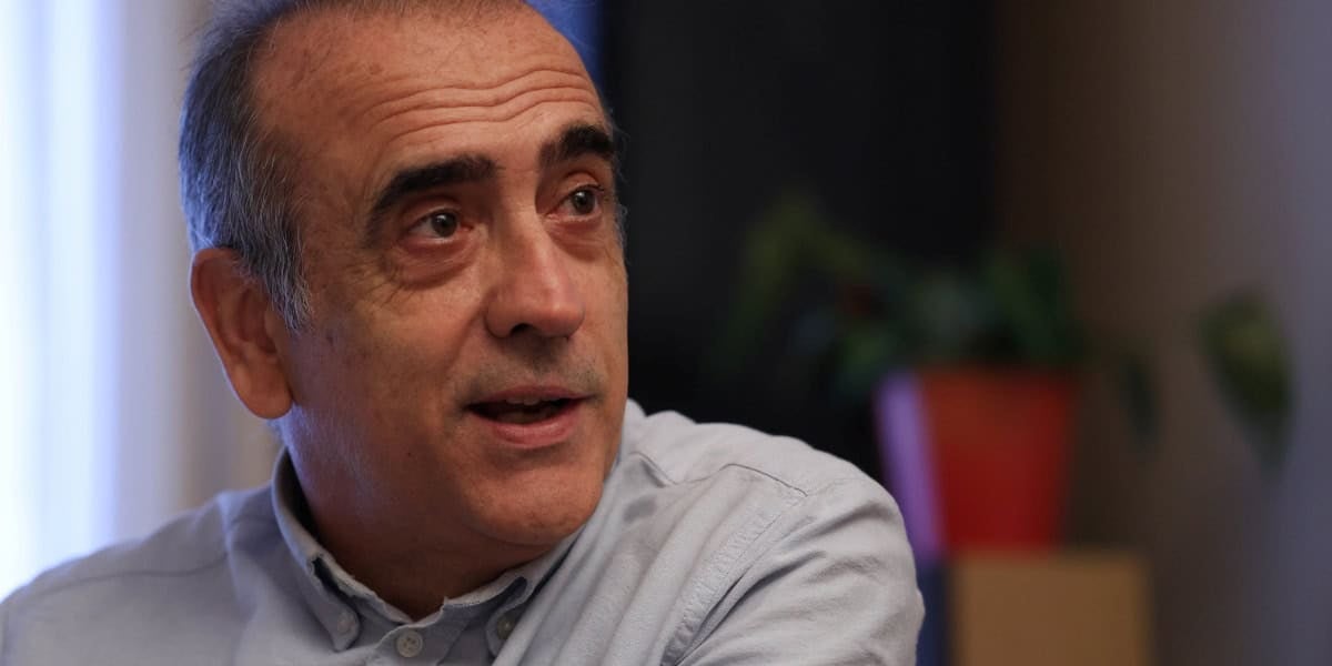 L'escriptor sabadellenc Xavier Vidal publica una novel·la sobre Francesc Layret. Autor: D.Jiménez.