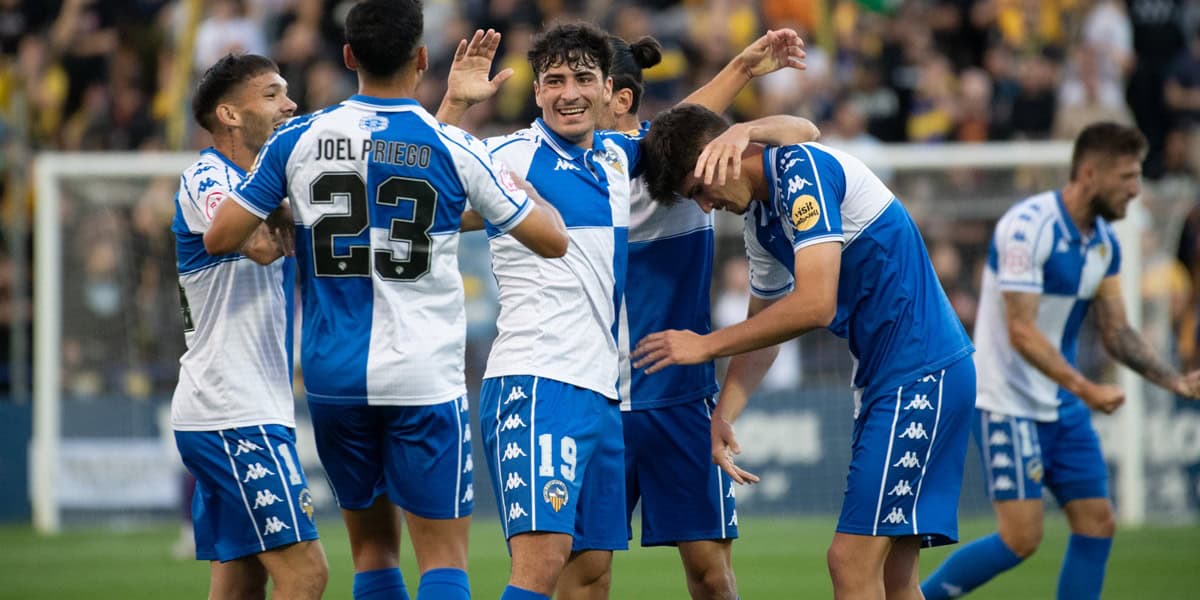 Celebració després del gol de López-Pinto. @CESabadell, via X