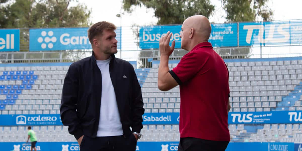 Costa i César, compartint uns minuts. Autor: Xavi Cano