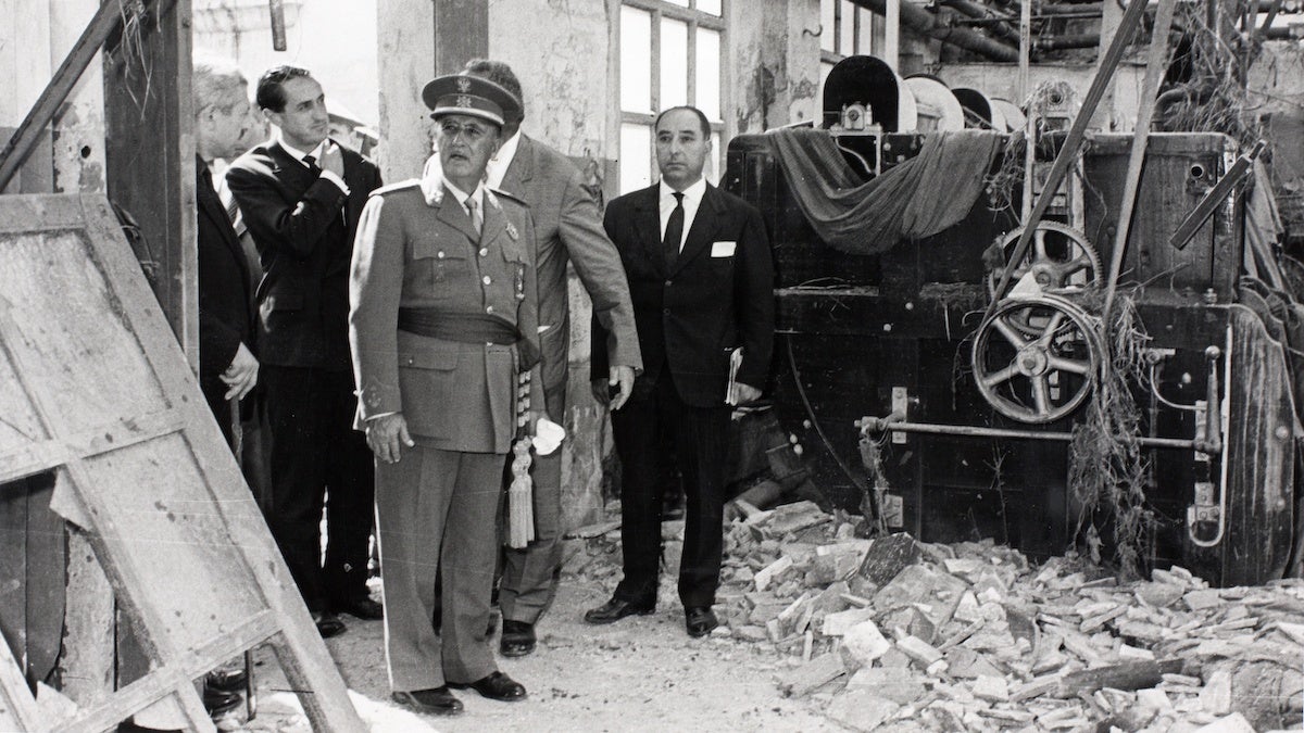 Visita de Franco a Sabadell per veure les destrosses de les riuades de 1962. 