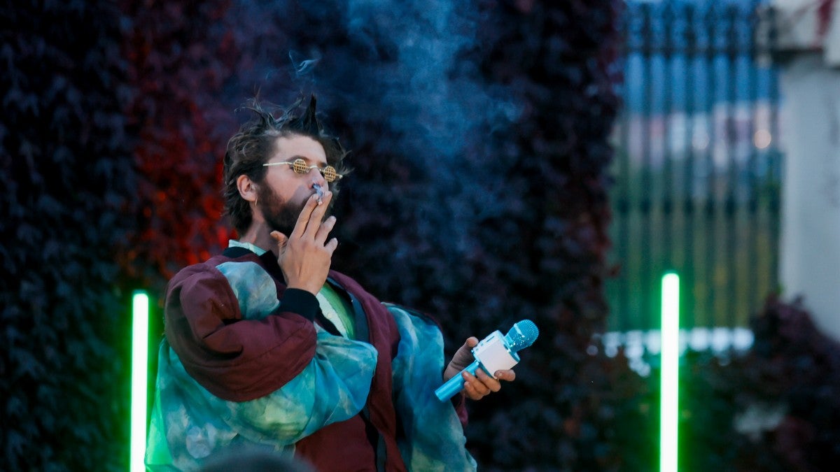 Juame Madaula, durant l'obra 'El dol és aquella cosa amb ales'. Foto: Sandra Dihör.