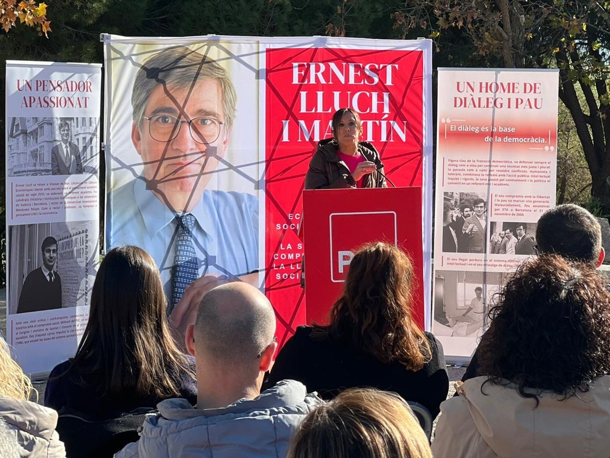 L'alcaldessa de Sabadell, Marta Farrés (PSC), a l'acte en record d'Ernest Lluch. Autor: cedida. 