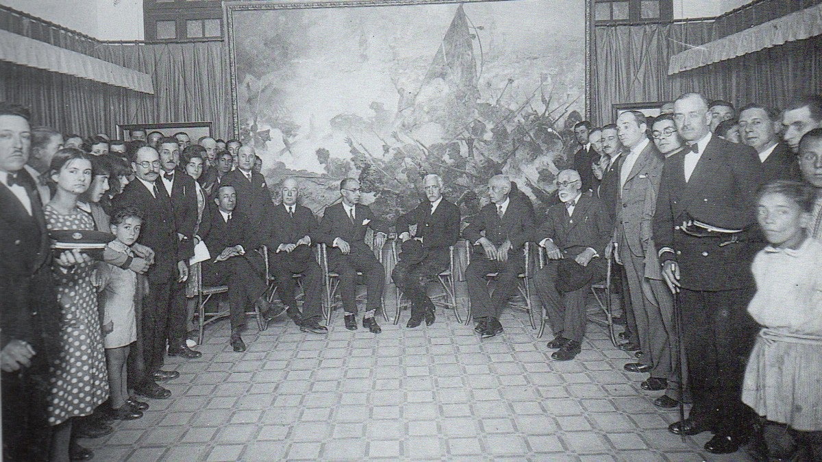 Visita del president Macià a l'Acadèmia Catòlica en l'homenatge a Joan Vila Cinca (28 maig 1932). Francesc Casañas/MHS.