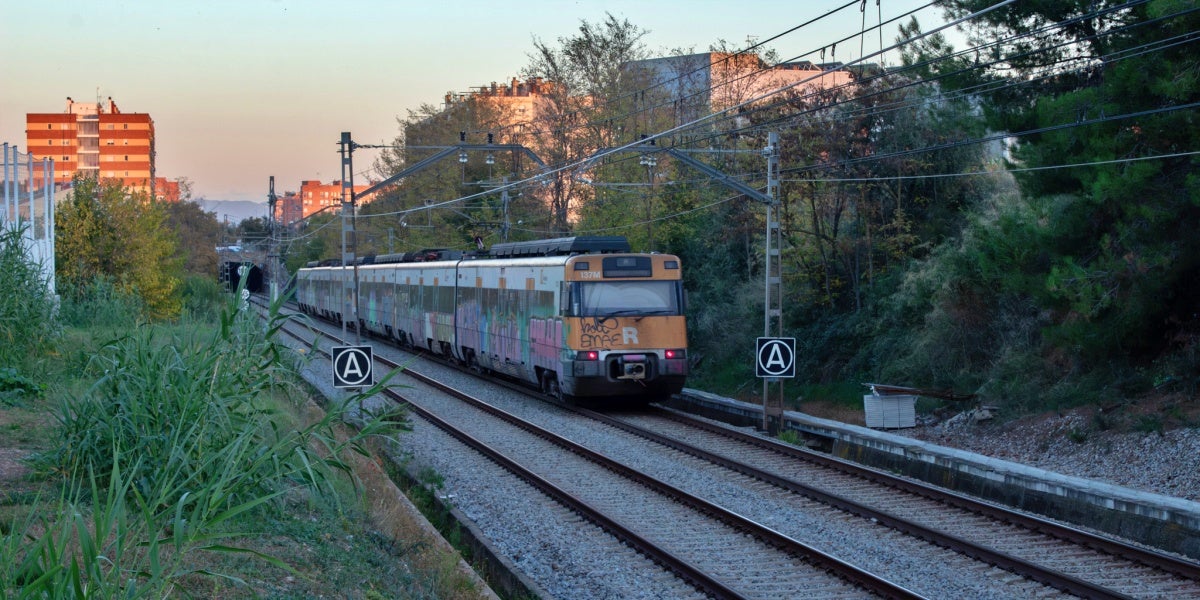 Vies del tren a Can Llong. Autor: X.Cano.