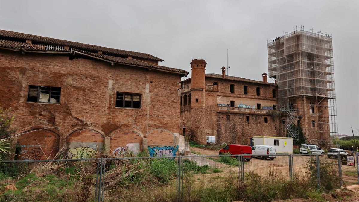 Castell de Can Feu, en obres. Autor: Albert P.