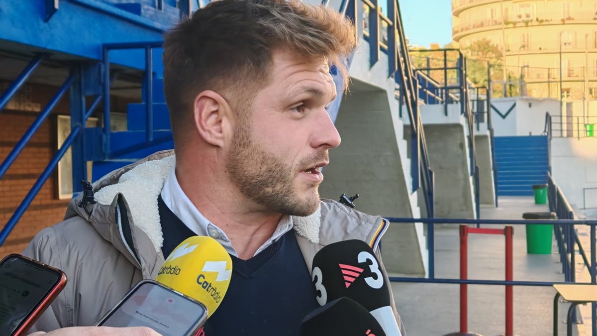 Ferran Costa, intercanviant imprecions en la prèvia. Autor: Albert P.