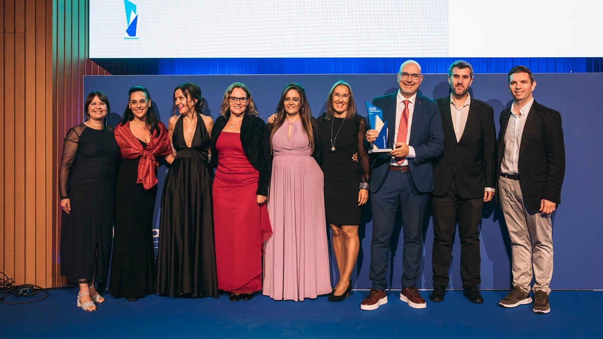 L'equip d'IGLOO Exes Center, rebent el premi. Cedida