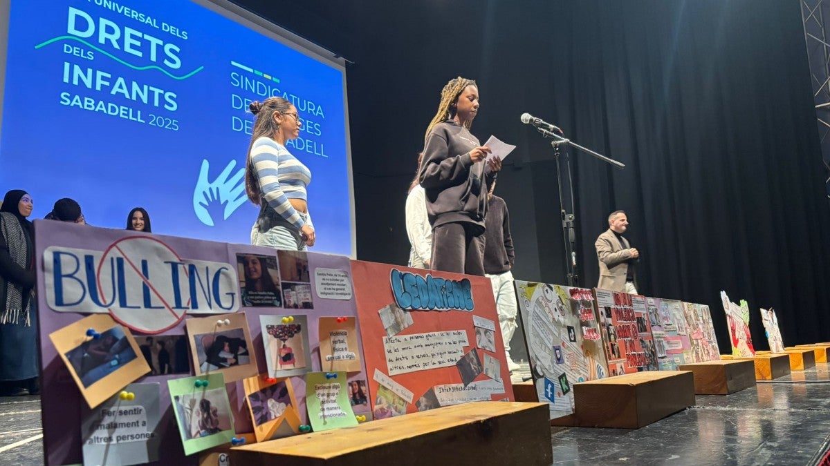 Acte participatiu del Dia Universal dels Drets dels Infants. Autor: cedida.