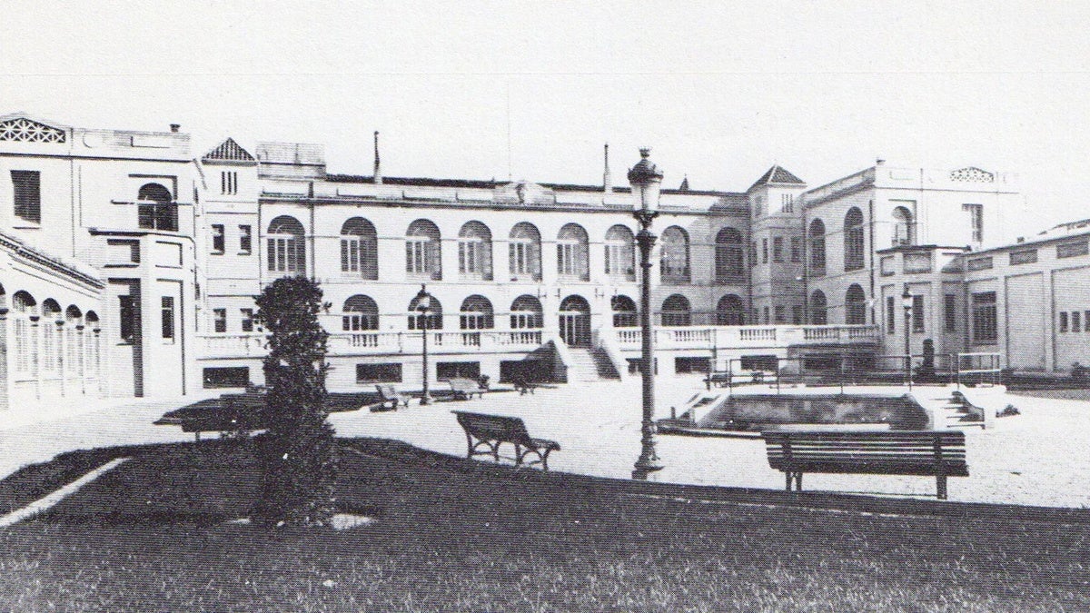 La Casa de la Caritat el 1928.