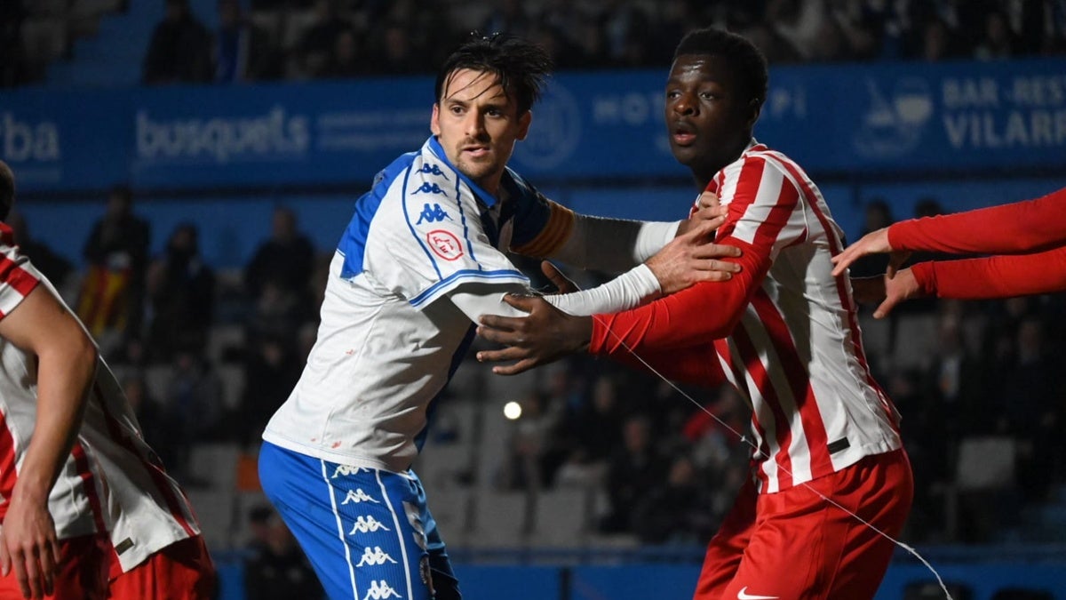 Bonaldo, en una acció de cantonada. Autor: Críspulo Díaz