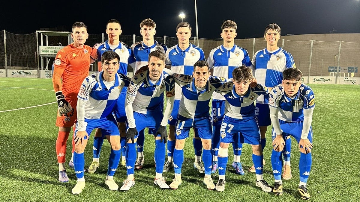 Onze inicial a Cornellà. @CESabadell, via X