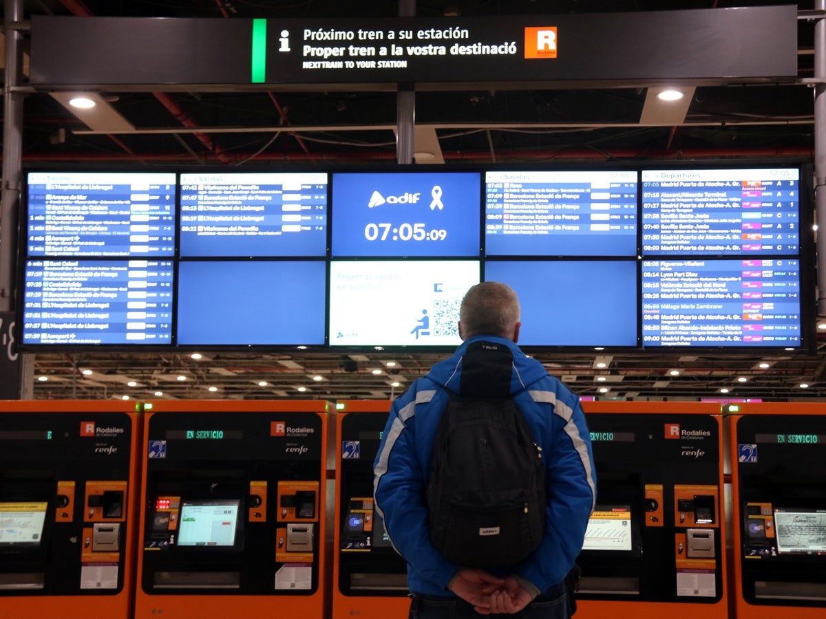 Viatgers a Sants, aquest divendres.