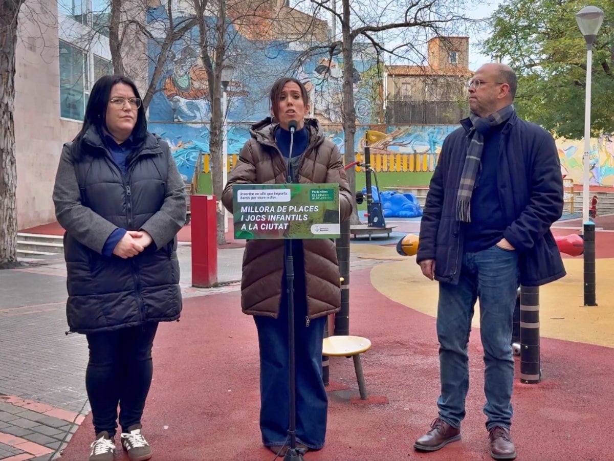La tinenta d'alcalcaldessa Mar Molina, Marta Farrés i el regidor Antonio Rodríguez Galián. 