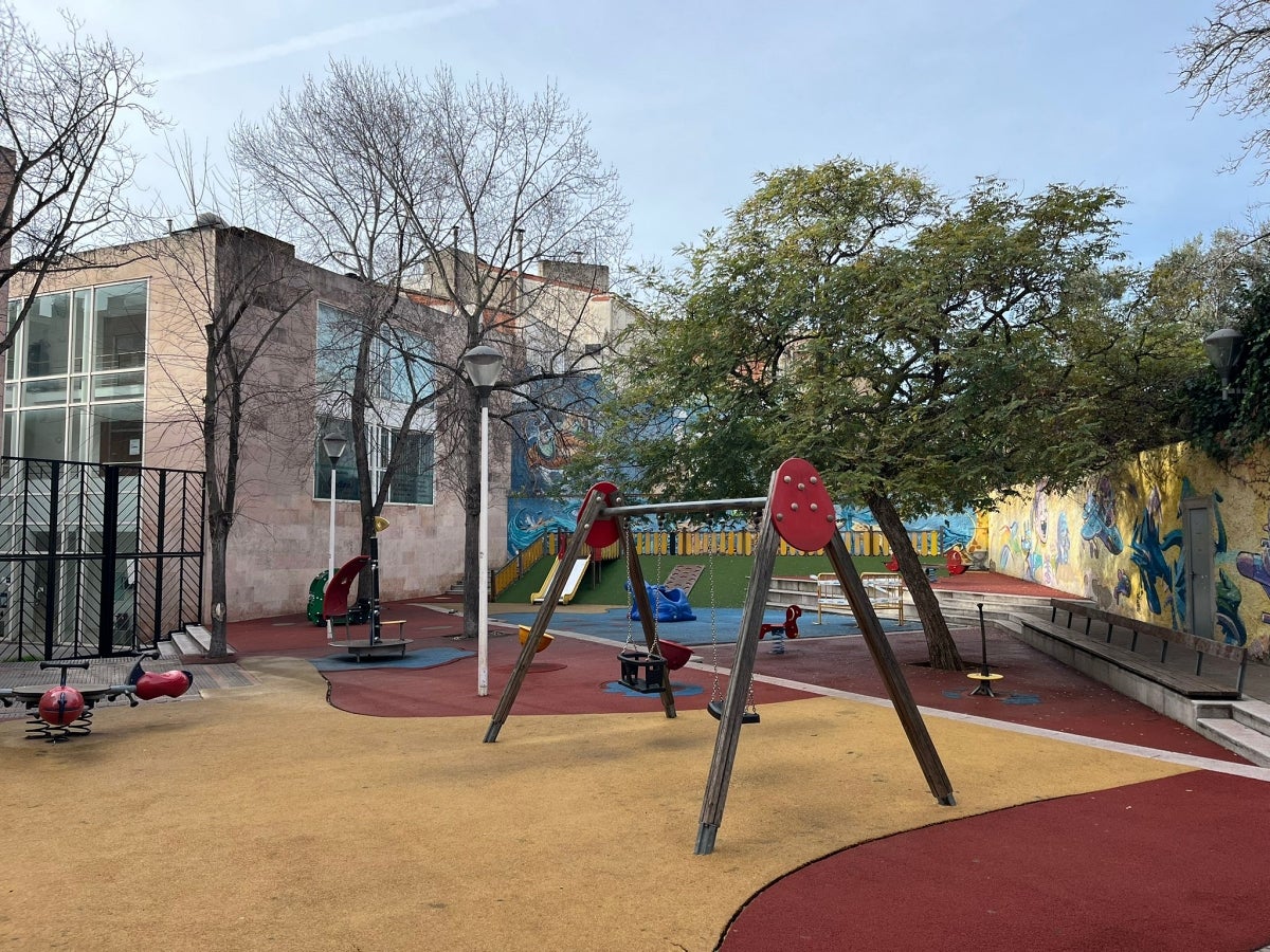 La plaça de Fidela Renom, aquest dilluns. Autor: Jordi M.