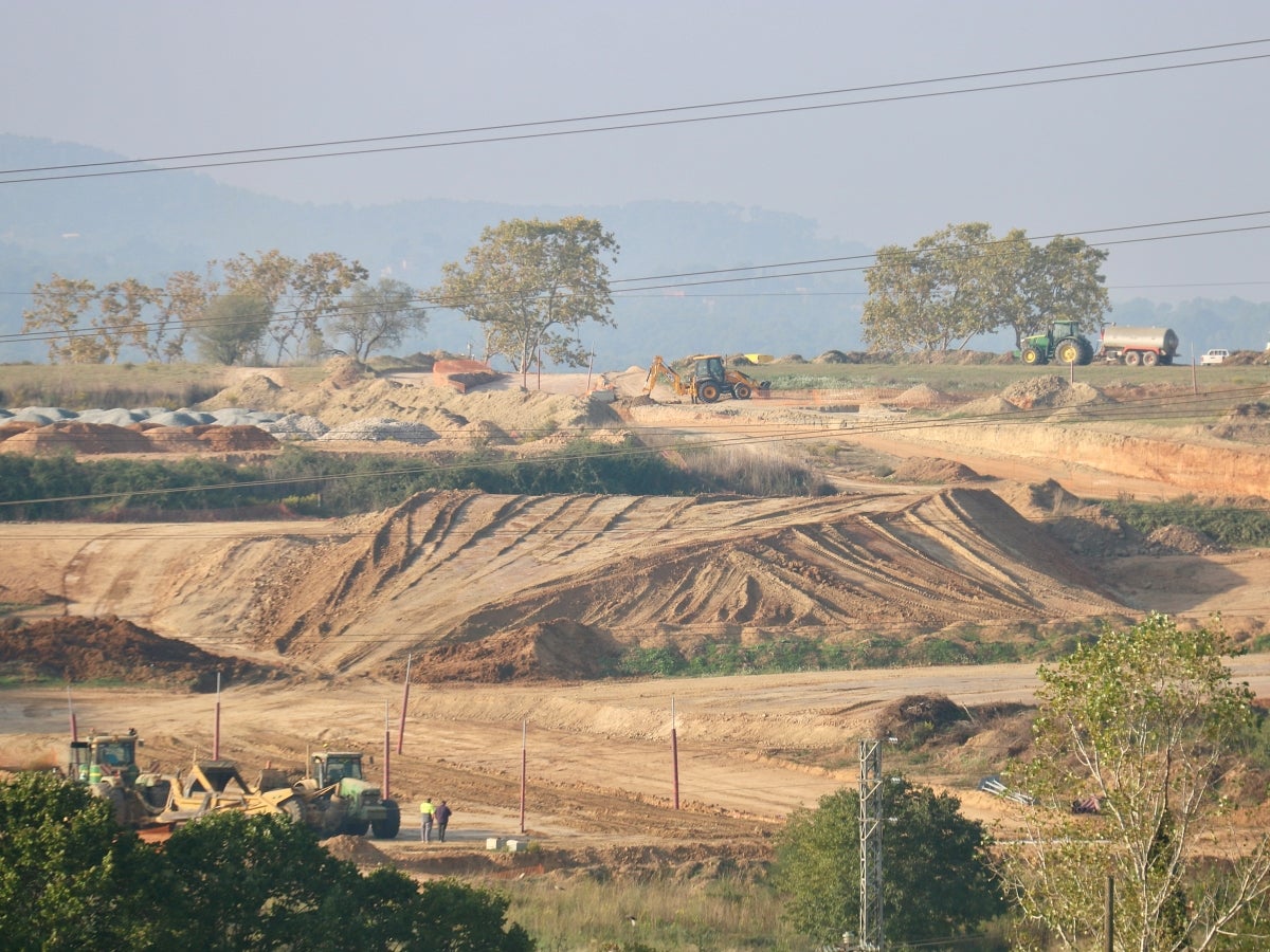 Treballs d'urbanització al Parc de l'Alba. Autor: ACN.
