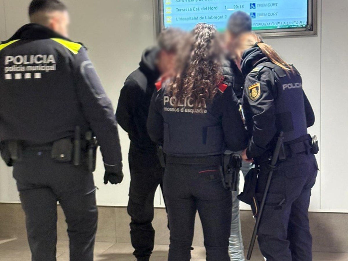 Detenció a l'estació Sabadell Centre. Font: Mossos via X. 