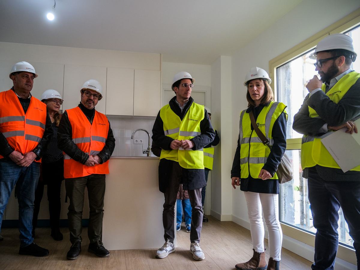 Obres per construir 32 pisos per a joves a Badia. Autor: cedida.