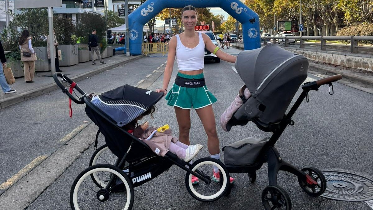 La Glòria amb les seves dues filles. Cedida