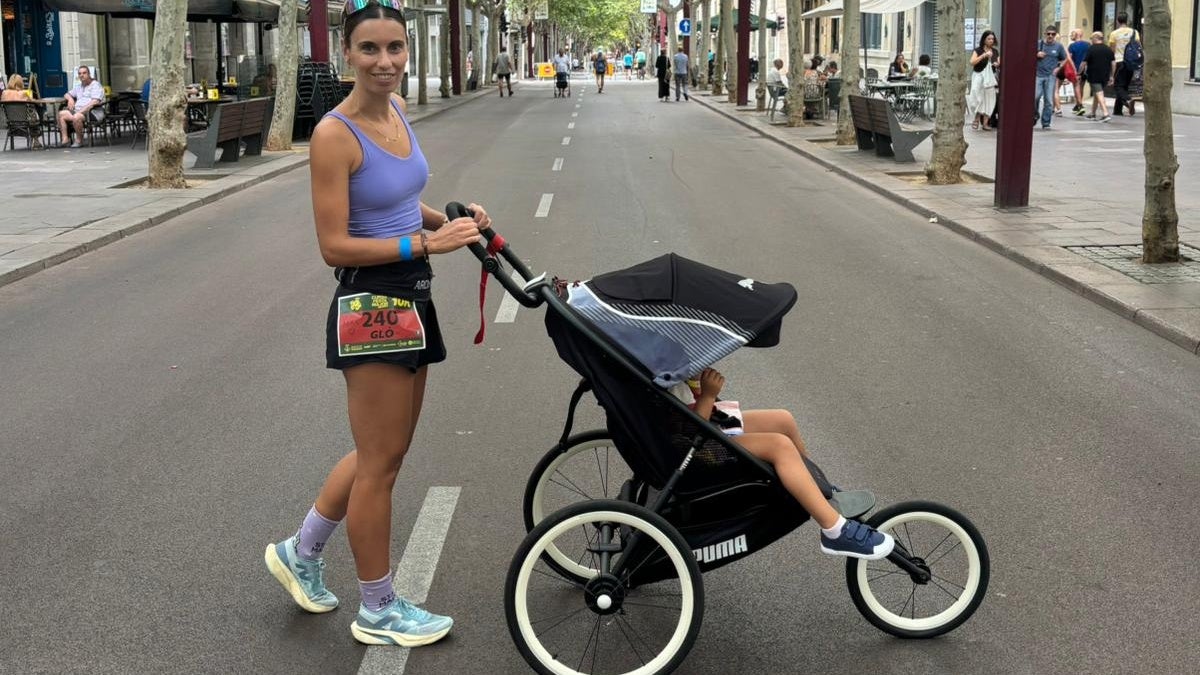 Com sempre, acompanyada de les seves filles, la seva ànima. Cedida