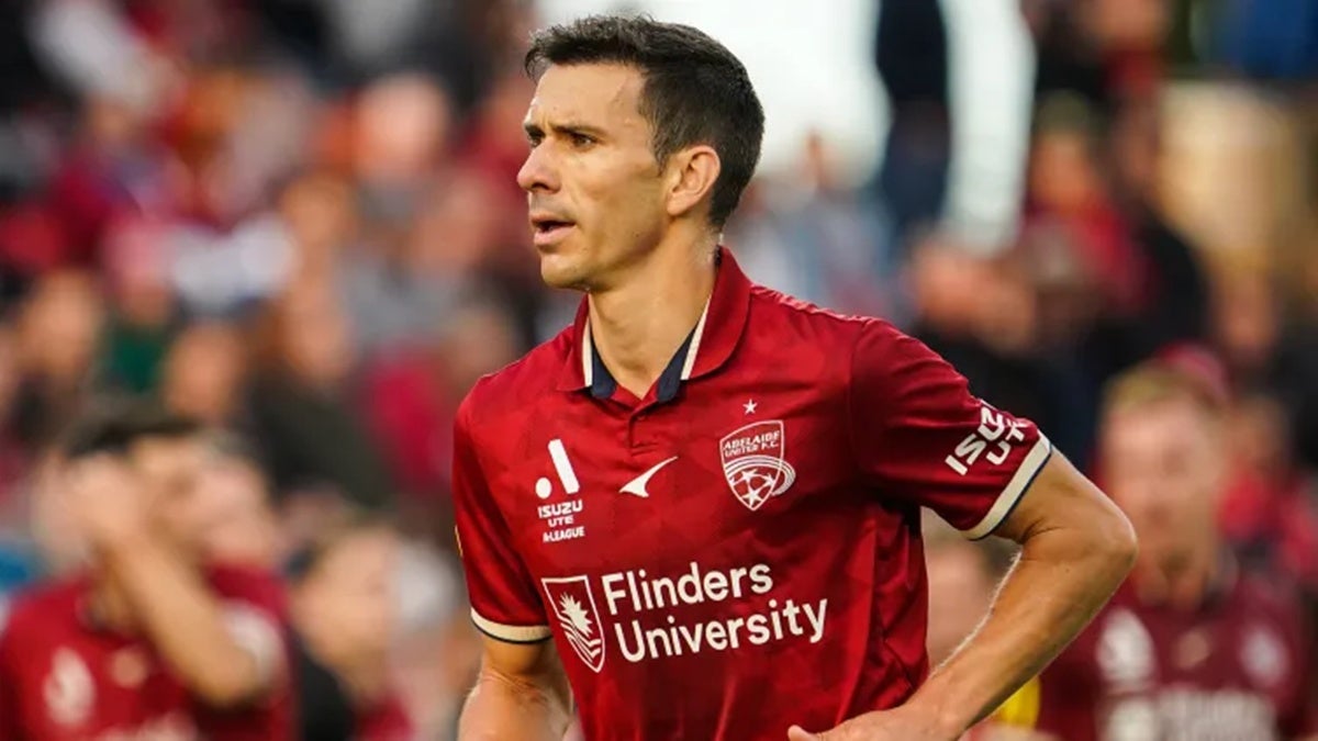 Vestint l'elàstica de l'Adelaide. Adelaide United