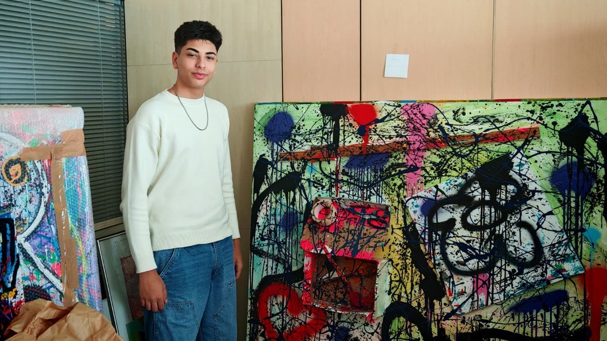 Juanito Cortés, amb un dels seus treballs. Autor: Albert P.