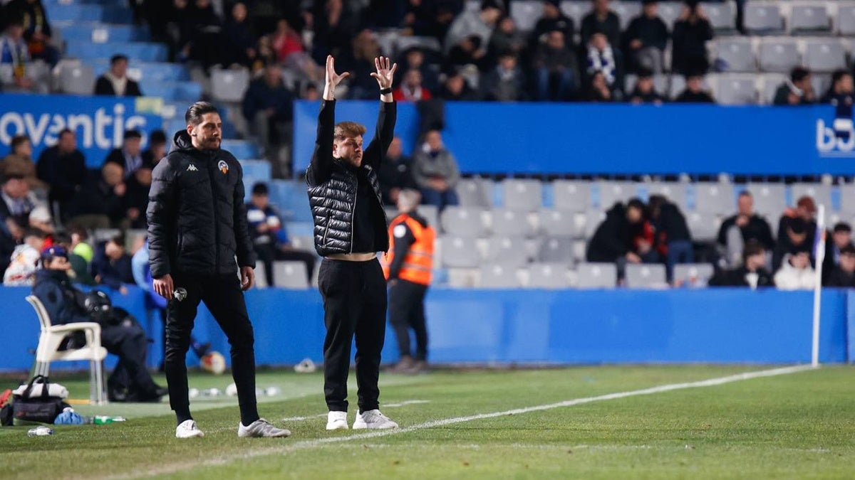 Ferran Costa, donant indicacions. Autora: Dihör