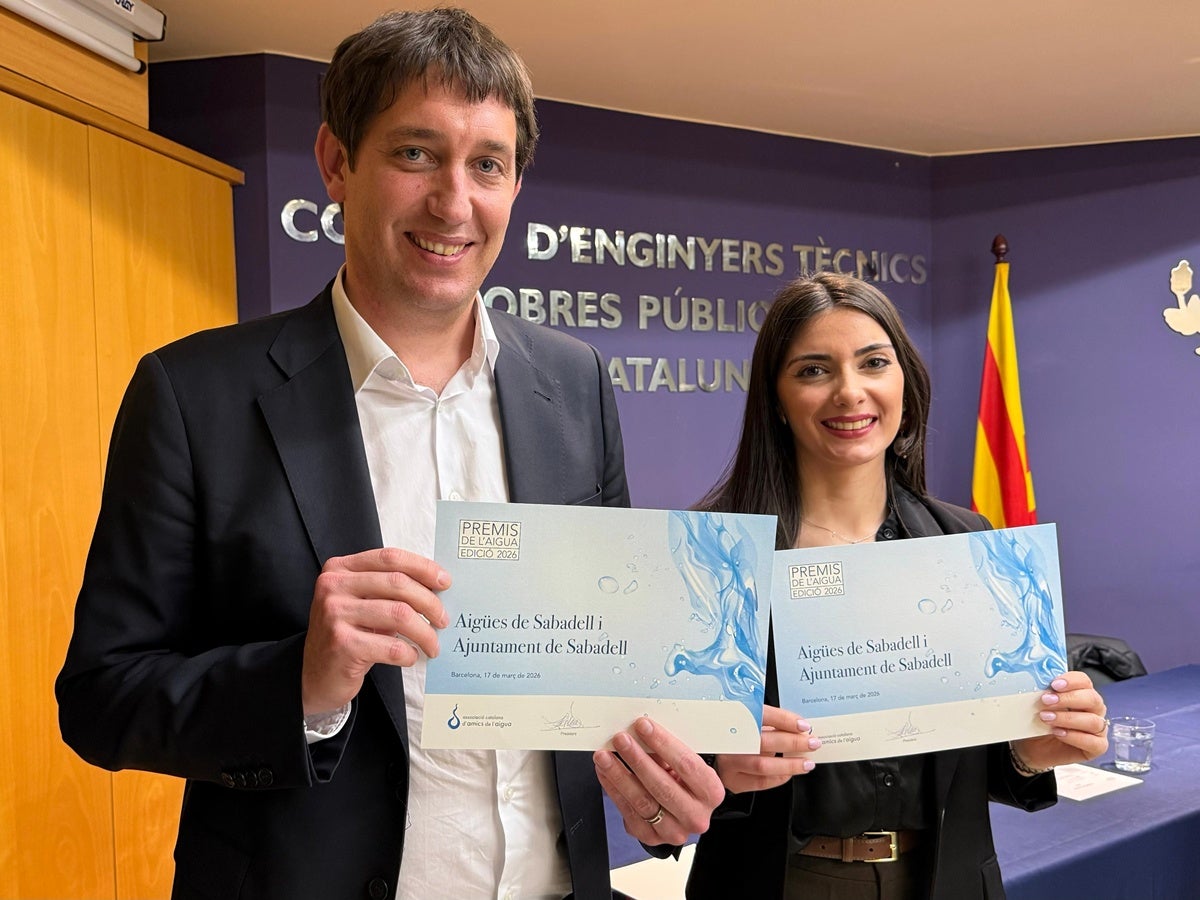 El director general d'Aigües Sabadell, Lluís Jordan, i la regidora de Transició Ecològica, Sílvia Garcia. Autor: cedida. 