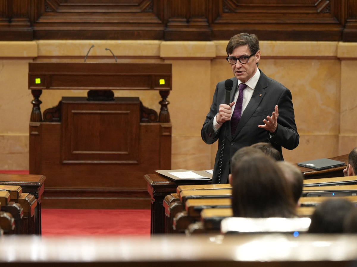 El president de la Generalitat, Salvador Illa, al Parlament de Catalunya. Autor: ACN.
