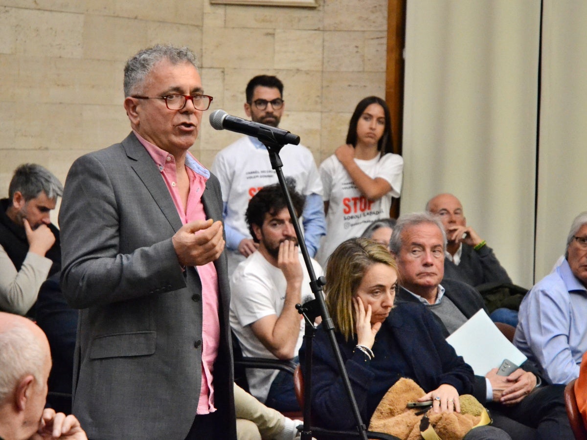 El president del Gremi d'Hostaleria i Turisme, Jordi Roca, al ple. Autor: J.d.A.