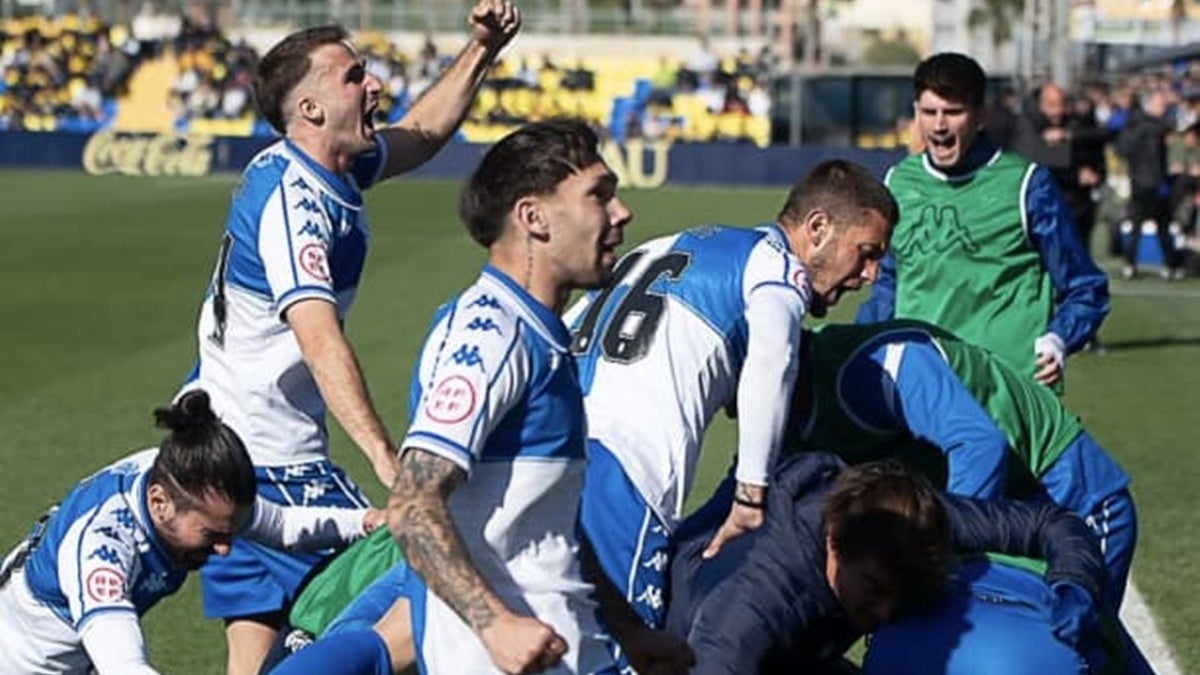 Celebració del gol de López-Pinto. CES